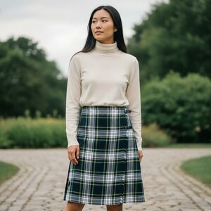 Vintage Moffat Weavers Scotland Green Plaid Kilted Skirt size Medium